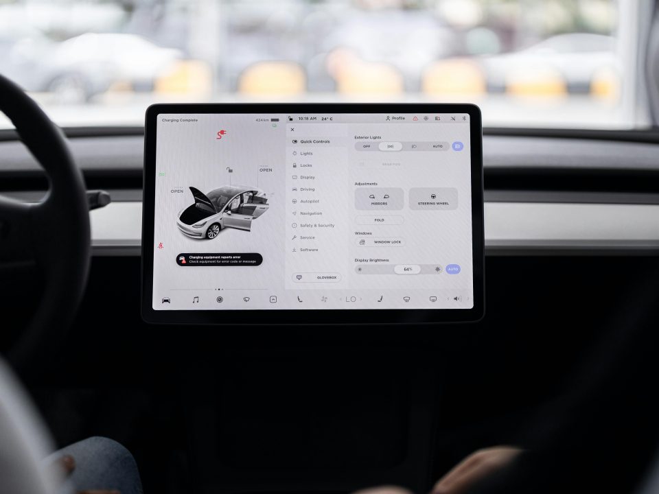 Car Safety Features in High-Tech Vehicles