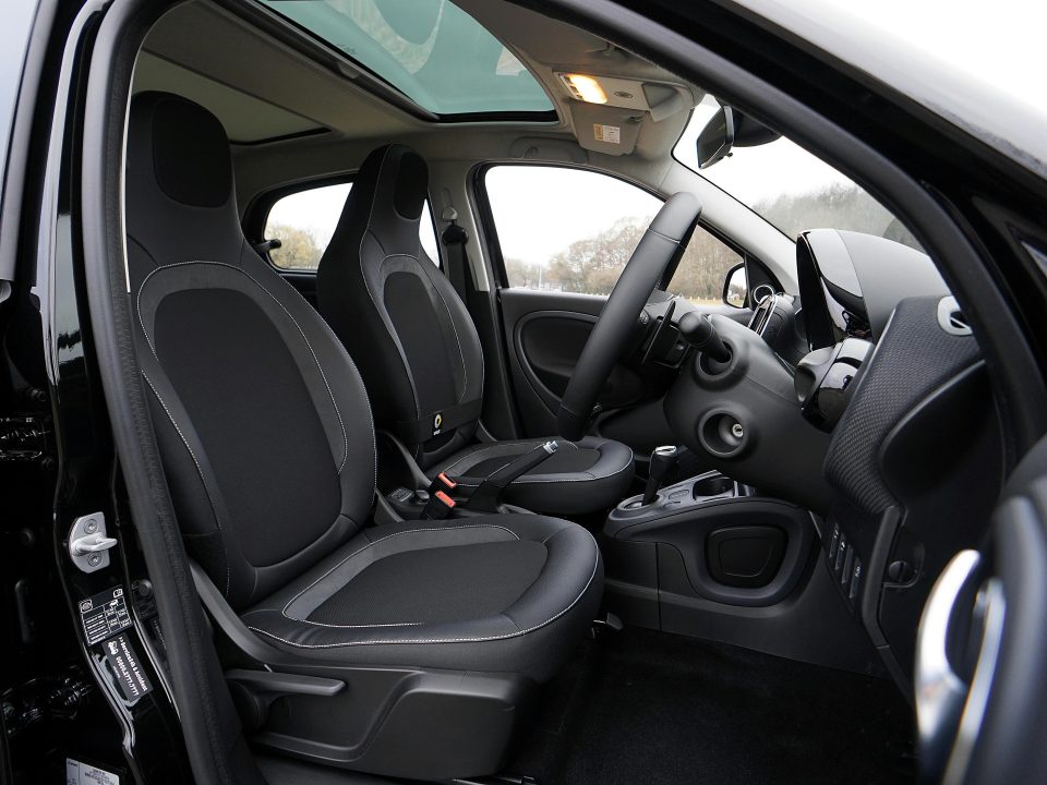 How to Clear Your Car Interior Like a Pro