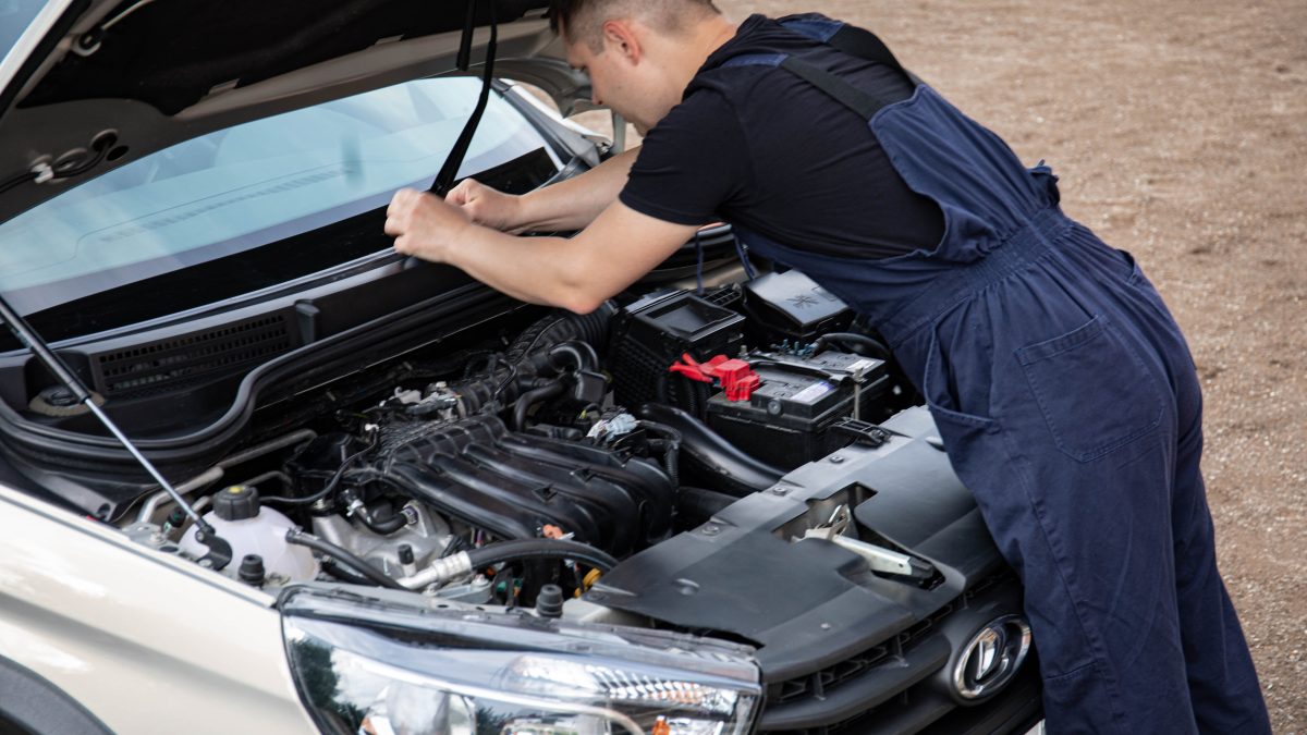 Rear Main Seal: What It Is & Replacement Cost Guide