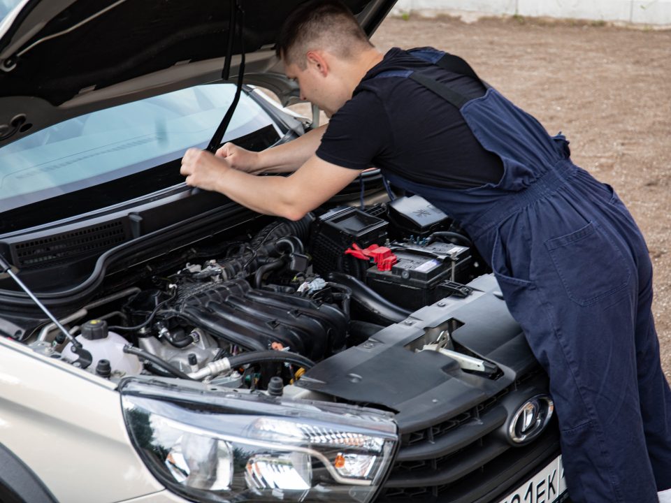 Rear Main Seal: What It Is & Replacement Cost Guide