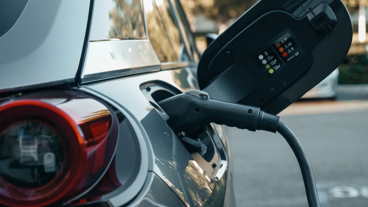 Are Hybrids More Expensive to Maintain Than Gas Cars?